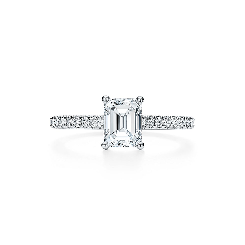 ティファニー（Tiffany&Co.）の婚約指輪 BEST8♡人気のエンゲージリング総まとめ | ウェディングニュース